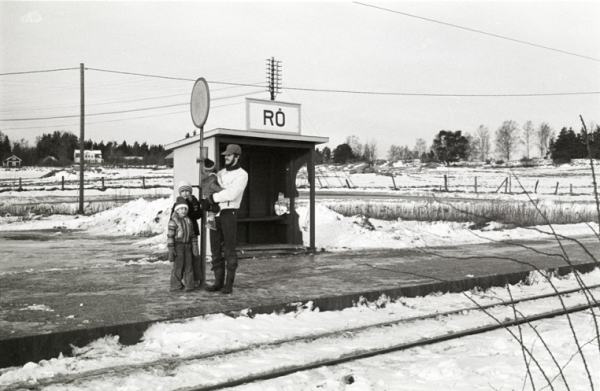 Rö hållplats 1980 H0n3 01.jpg