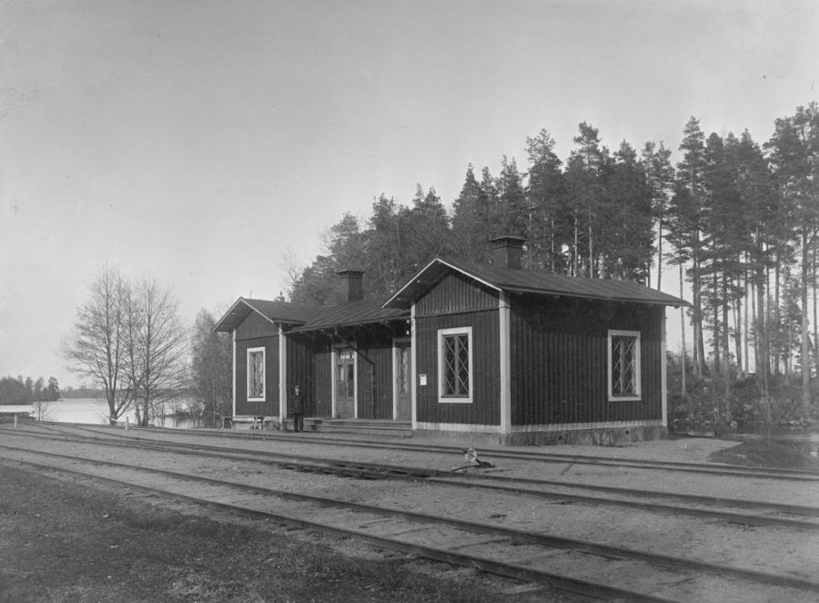 Svansbo stationshus äldre.jpg