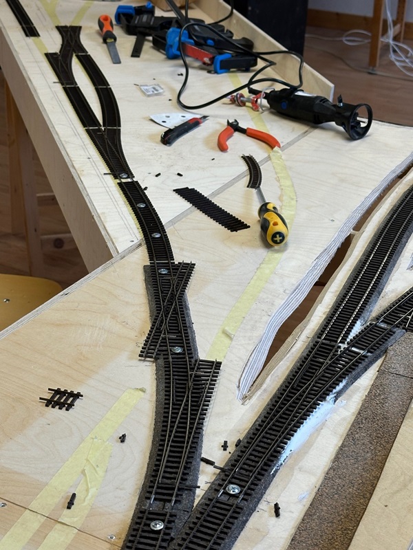 Trackinstall3_small.jpg